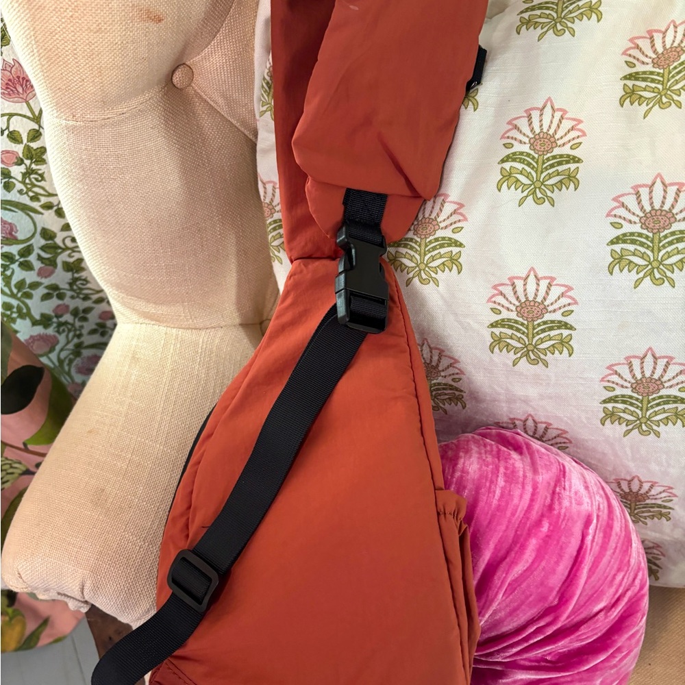 Crossbody bag